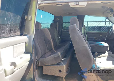 2000 Chevrolet Silverado 1500 Ls из США, поврежденный, VIN 1GCEK19T0YE177228